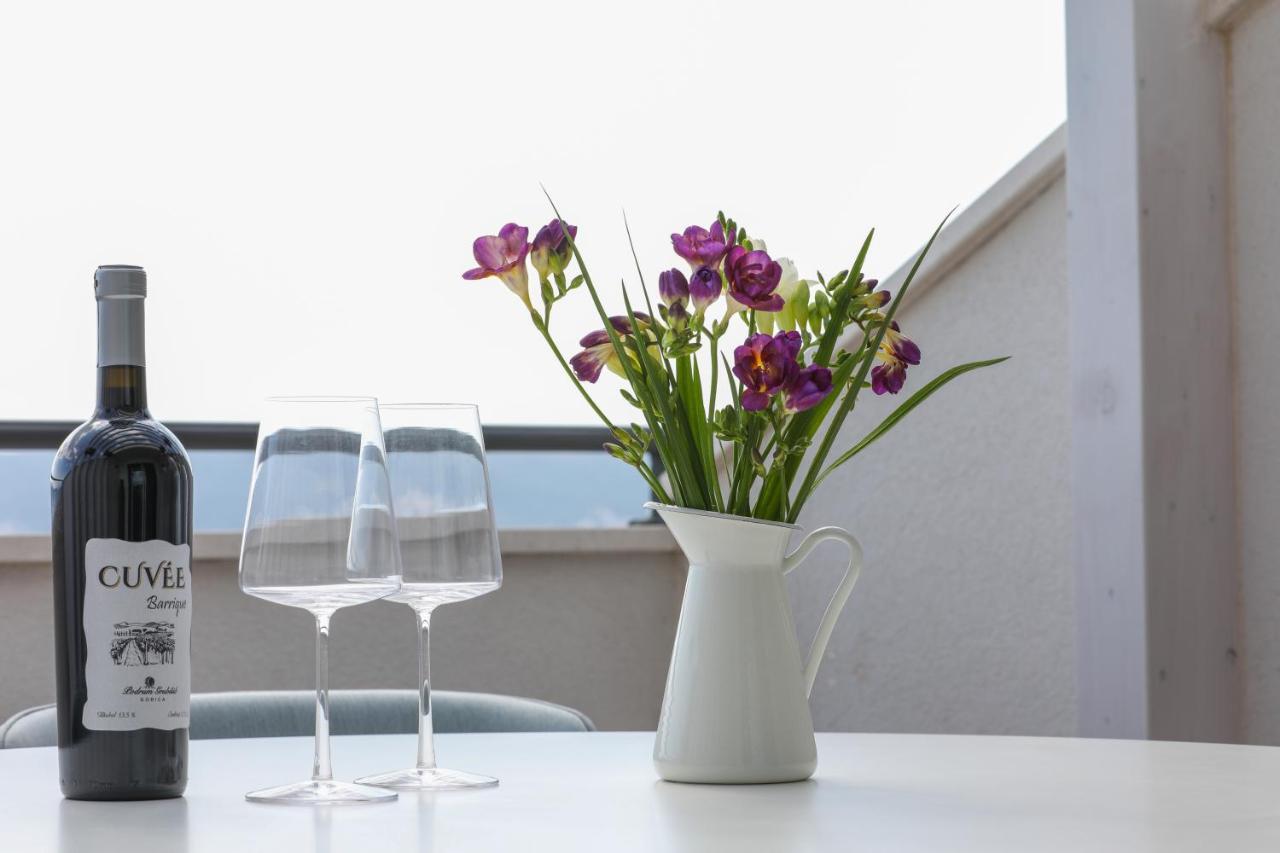The Look Apartment Kastela Luaran gambar